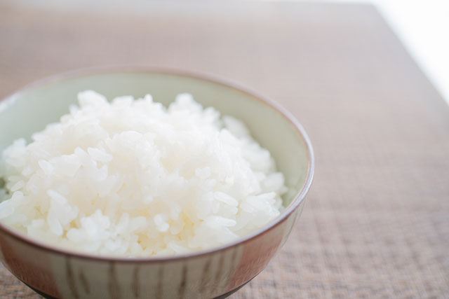 新米がおいしい季節！ご飯の「糖の吸収」を防ぐコツ3つ