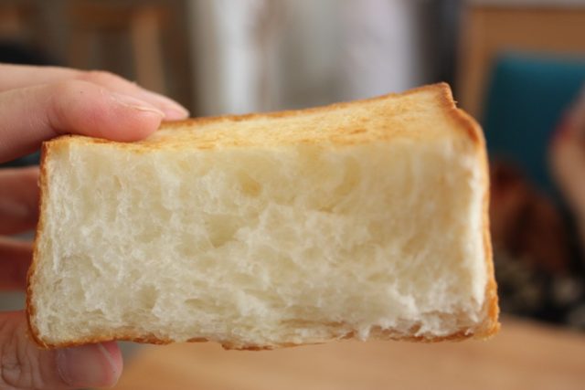 パンとエスプレッソと ムーの断面