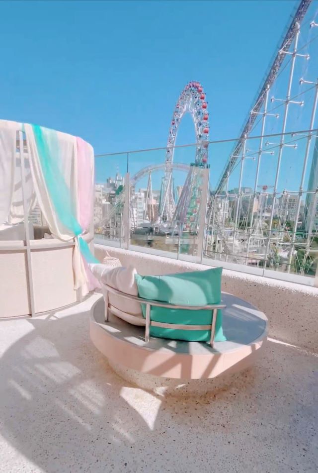 水道橋にある温泉施設の外観