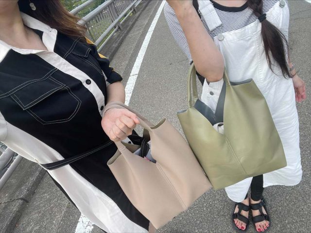 kauliina(カウリーナ)の「軽量 肩にかけやすい Vカットトートバッグ」