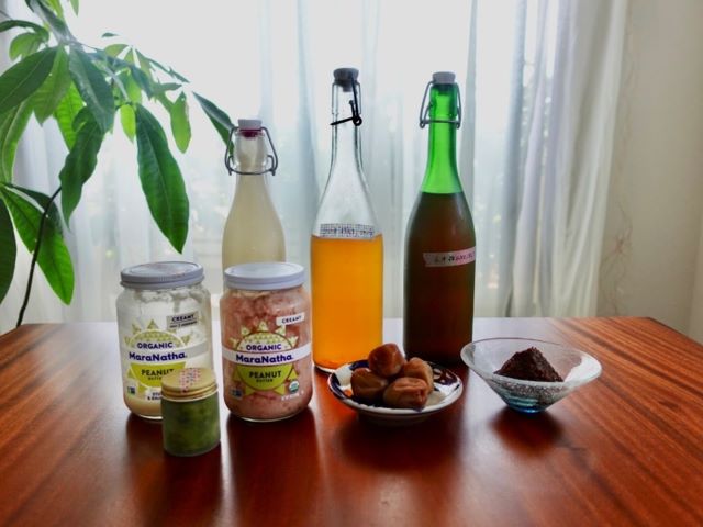 手作りの麹や柚子胡椒