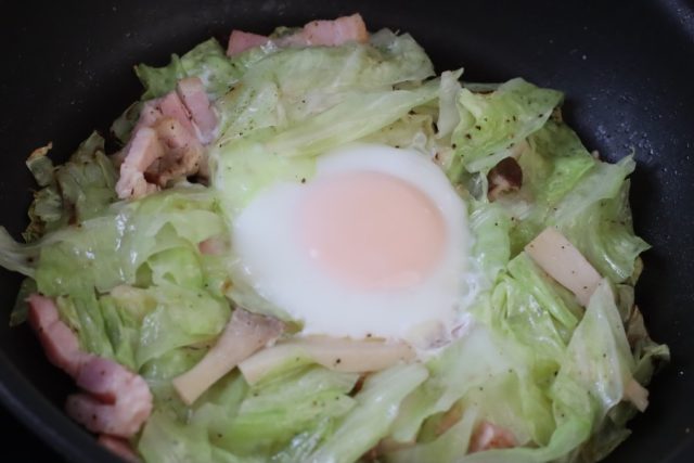 キャベツの巣ごもり卵