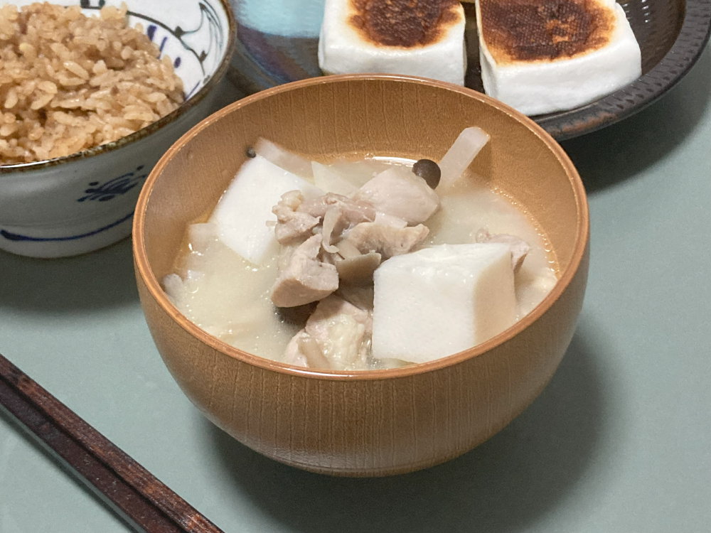 ふわふわ、軽やかな食感!「はんぺんのお味噌汁」