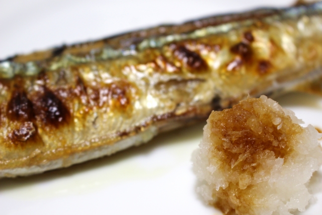 秋の味覚！おさえておきたい「さんまの食べ方」マナー