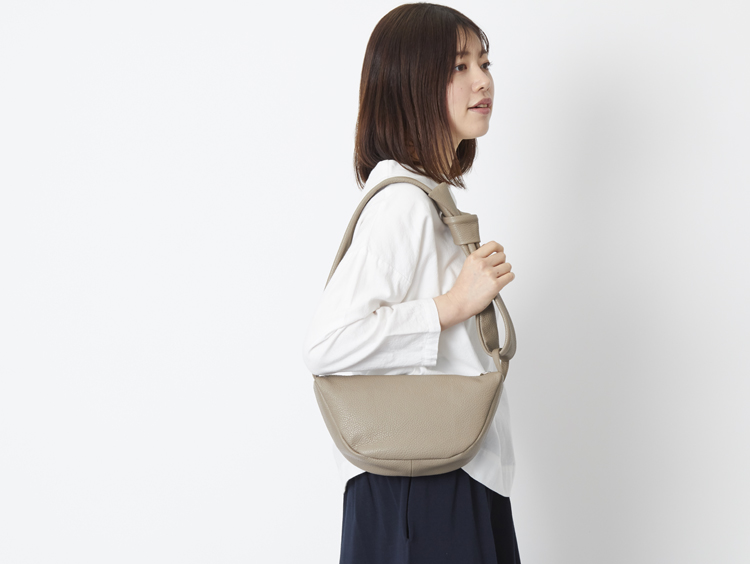 bell la bell/ハーフムーンバッグ