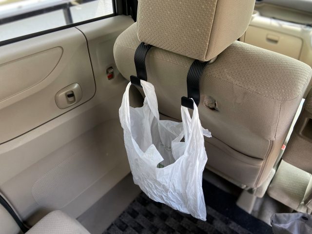 車・洗面所・冷蔵庫…！せまい空間の収納で役立つ100均アイテム
