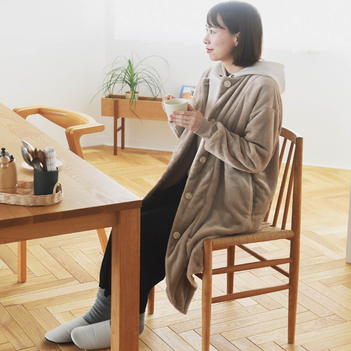 朝から晩までぬくぬく♪極上の肌触りで大人気の「着る毛布」