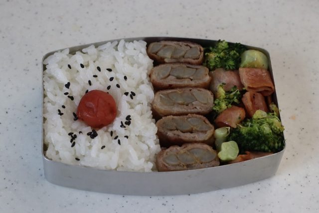 2品弁当の詰め方