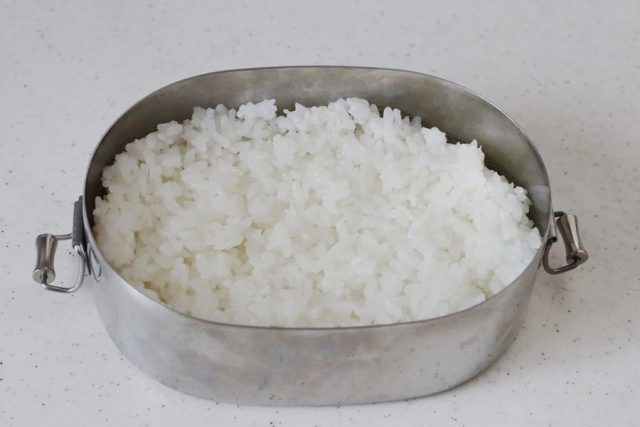 2品弁当の詰め方