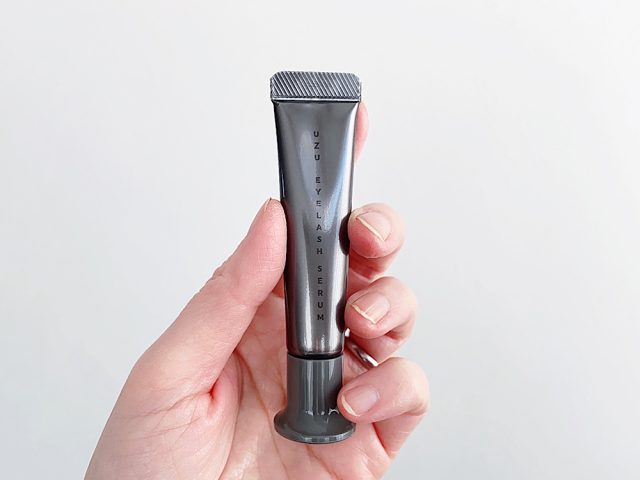 UZUの「まつげ美容液」
