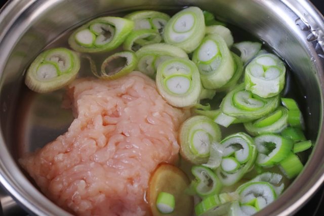 ひき肉、ねぎ