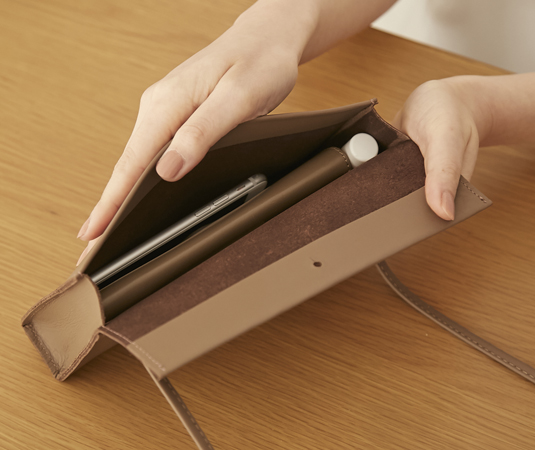 mercredin./ミニショルダーバッグ enveloppe