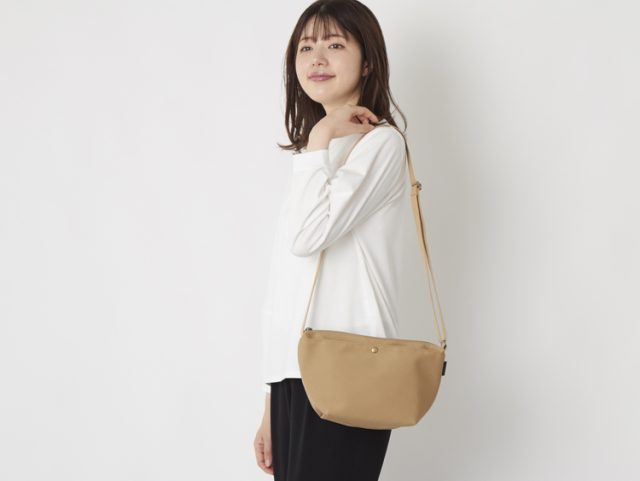 SiiLo/Every ショルダーバッグ