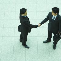 別れの握手