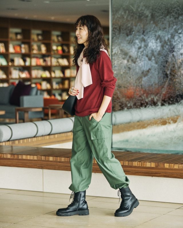 「UNIQLOのニット」おしゃれコーデ