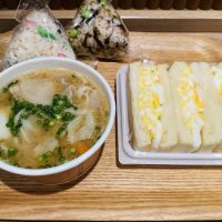 【茅場町】朝からのんびりおむすびと豚汁を食べたい時に行く朝ごはん【vol.295】