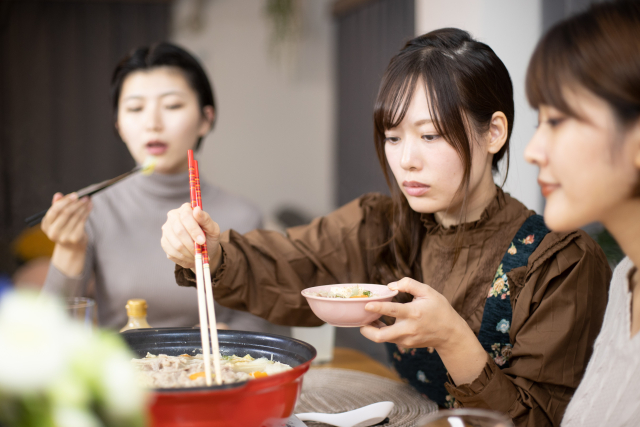 体も心も温まる♪「鍋料理」を食べる時のマナー7つ