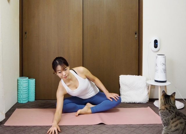 股関節のストレッチ