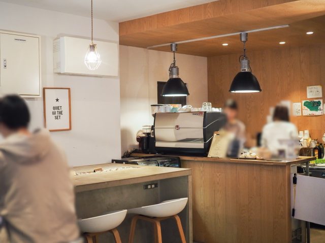 DIMLIGHT ESPRESSO 店内