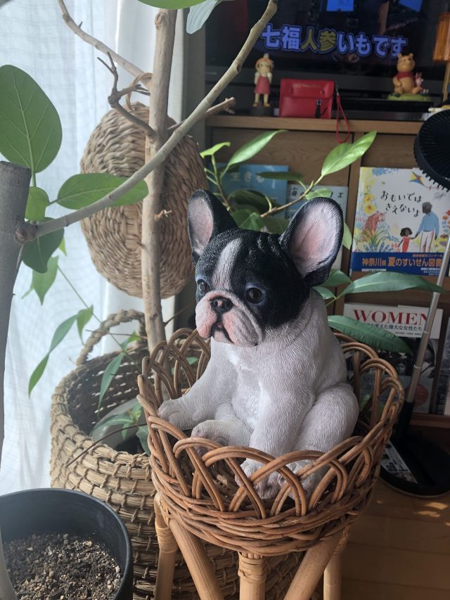 犬の置物