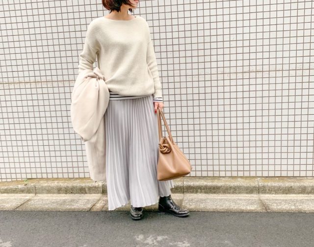 冬アイボリーコーデ