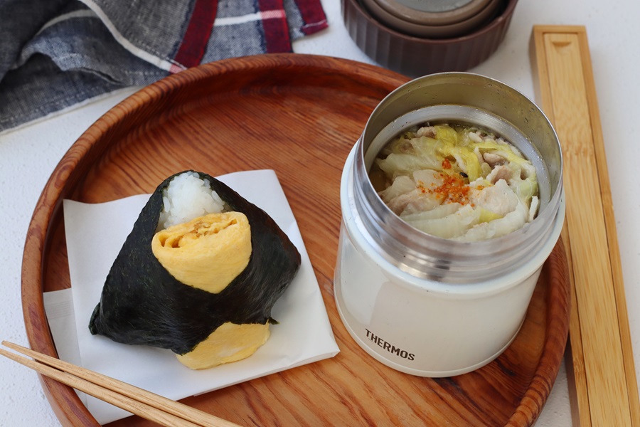 スープジャーで簡単！「豚と白菜のミルフィーユ風」「卵焼きおにぎり」2品弁当