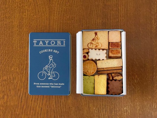 「TAYORI BAKE」のクッキー缶