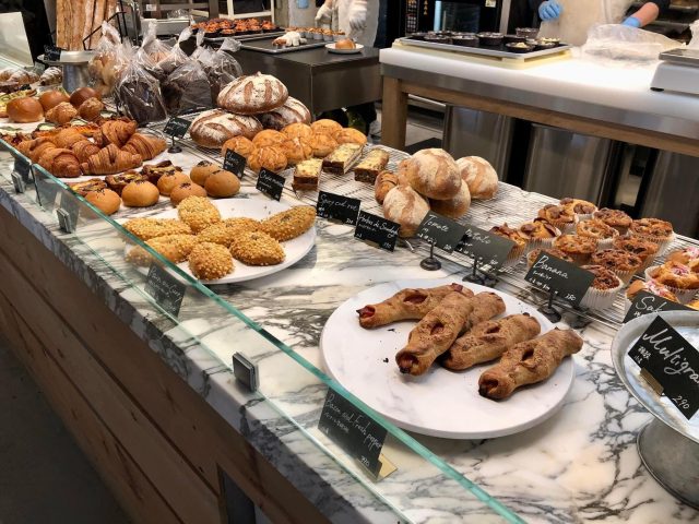 SAISON bakery&coffee パン