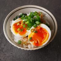 半熟卵丼