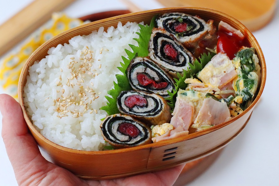 相性ばっちり！簡単「梅しそのり肉巻き」「水菜とハムの卵とじ」2品弁当