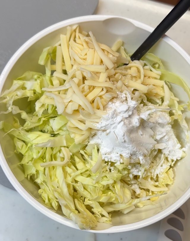 キャベツやチーズ