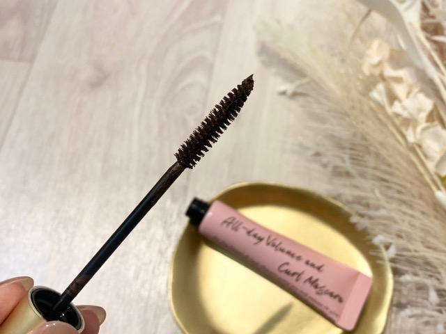 横から見てもキレイ！今使うべき「マスカラ」ヒットアイテム3種