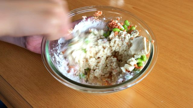 枝豆と鮭の豆腐焼き