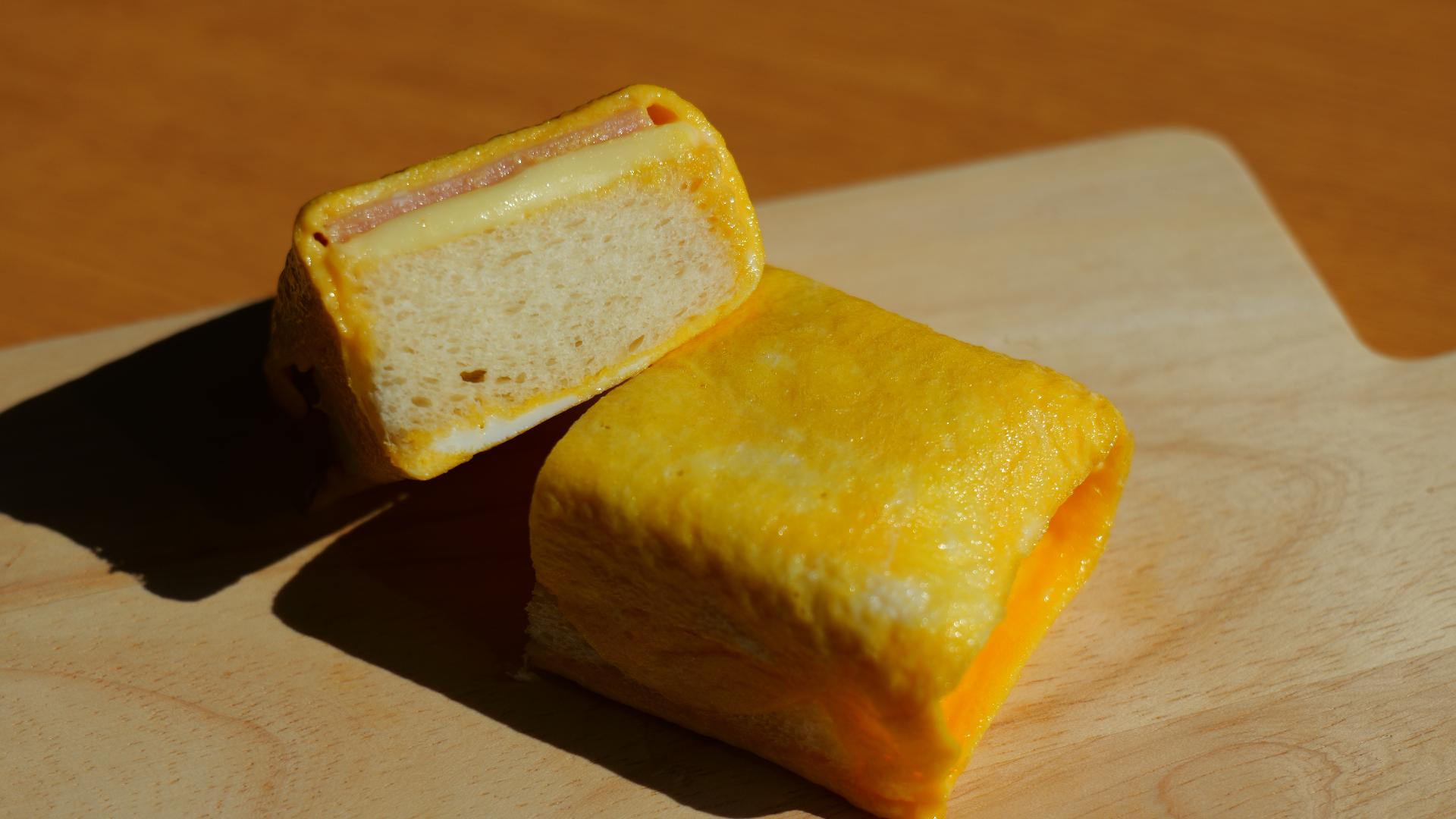 簡単で可愛い！卵で巻く「ハムチーズサンド」の作り方♪