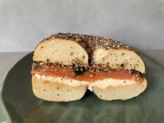 エブリシングｘスモークサーモン＆クリームチーズ）