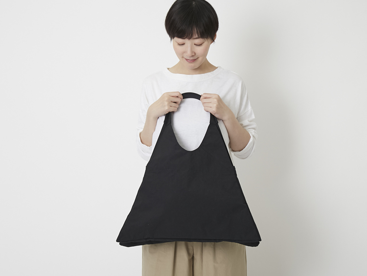 MAISON CANVVAS/3部屋のトートバッグ