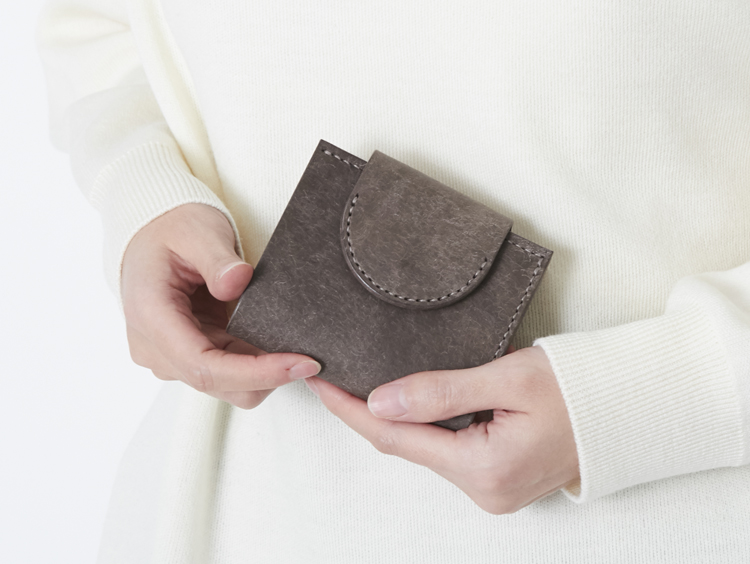 MAN MADE WORKS/2つ折り財布