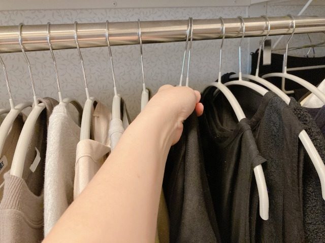 クローゼットの中の洋服