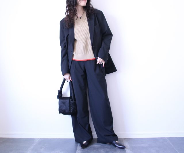 UNIQLO:Cの「リラックステーラードジャケット」