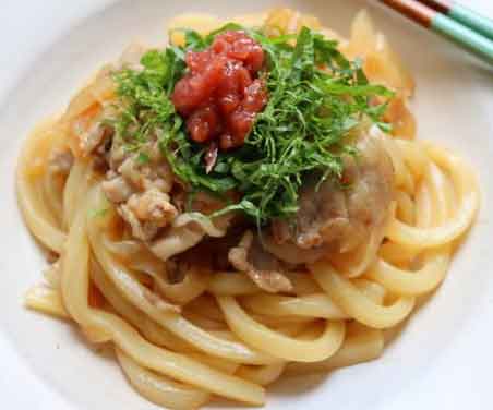 つるっと食べやすい！簡単「冷凍うどん×朝食」レシピ3つ