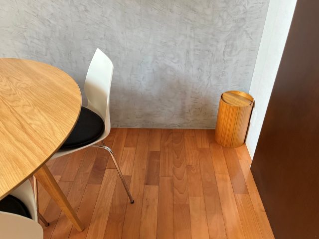 ダイニングテーブル