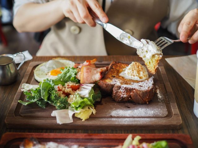 市ヶ谷の「No.4」絶品フレンチトースト ホイップクリーム