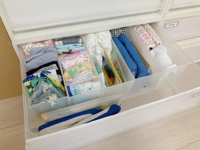引き出し内収納
