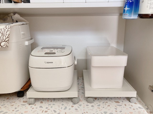 米櫃と炊飯器