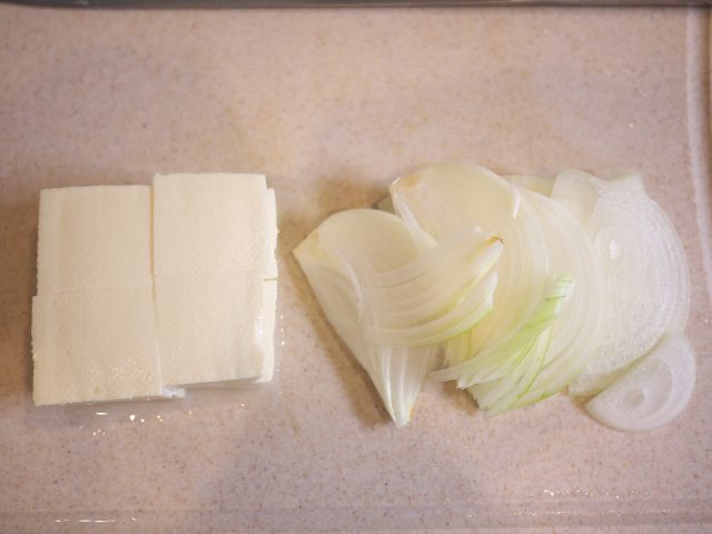 豆腐と玉ねぎ