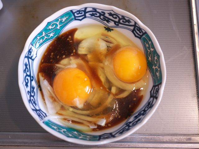 玉ねぎ、卵など