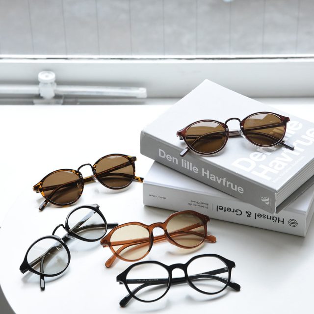 「ATELIER BRUGGE」のサングラス
