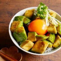 美肌アボカド丼