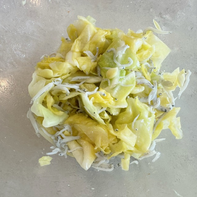 春キャベツとしらすのサラダ