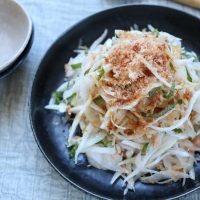 新玉ねぎとツナの和風サラダ